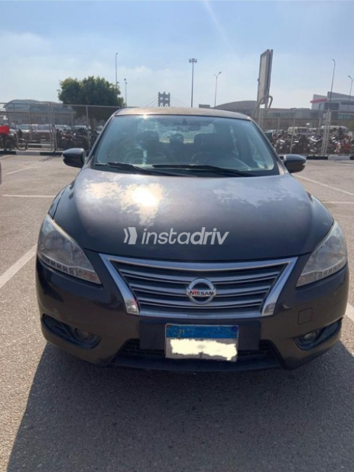 Nissan Sentra 2018 Eggplant Automatic Used for Sale in Nasr city - 3