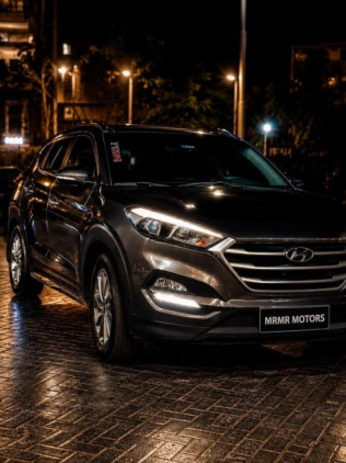 Hyundai Tucson 2017 Black Automatic Used for Sale in Asyut