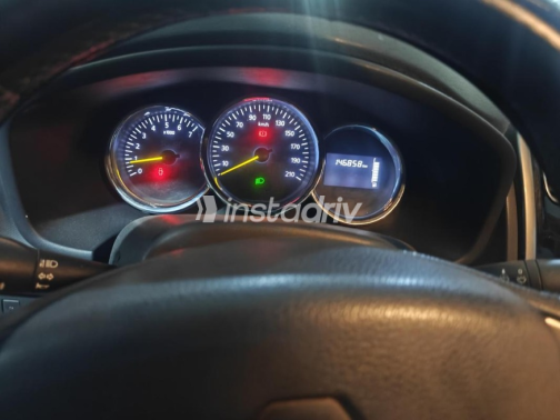 Renault Logan 2015 Silver Manual Used for Sale in 6 October - 7
