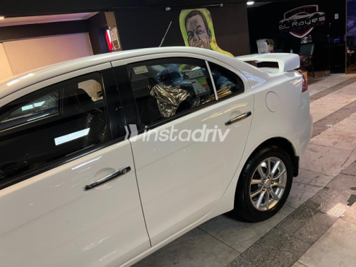 Mitsubishi Lancer 2015 White Automatic Used for Sale in Nasr city - 5