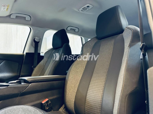 Peugeot 5008 2020 White Automatic Used for Sale in Beni Suef - 2