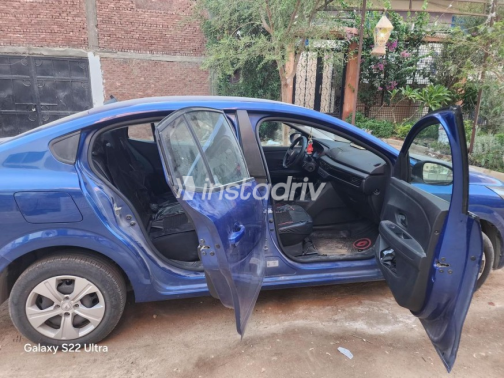 Renault Taliant 2026 Blue Automatic Used for Sale in Suez  - 3