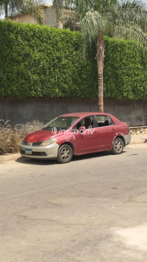 Nissan Tiida 2007 Red Automatic Used for Sale in Cairo - 2