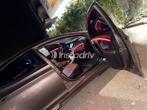Hyundai Elantra 2015 Brown Automatic Used for Sale in Greater Cairo ( Cairo + Giza) - 7