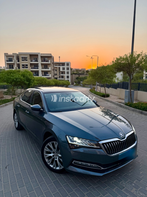 Skoda Superb 2022 Gray Automatic Used for Sale in Greater Cairo ( Cairo + Giza) - 9