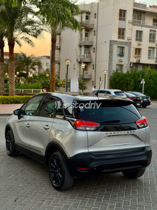 Opel Crossland 2025 Silver Automatic Used for Sale in Greater Cairo ( Cairo + Giza) - 5