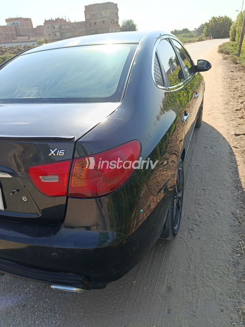 Hyundai Avante 2009 Black Automatic Used for Sale in Greater Cairo ( Cairo + Giza) - 3