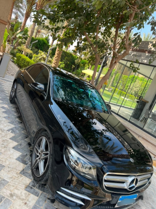 Mercedes E 350 2019 Black Automatic Used for Sale in Greater Cairo ( Cairo + Giza)