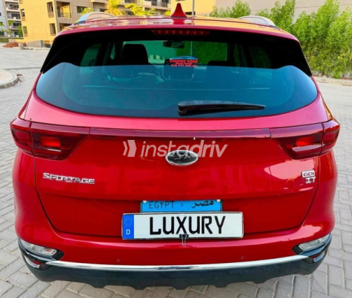 Kia Sportage 2021 Red Automatic Used for Sale in Cairo - 3