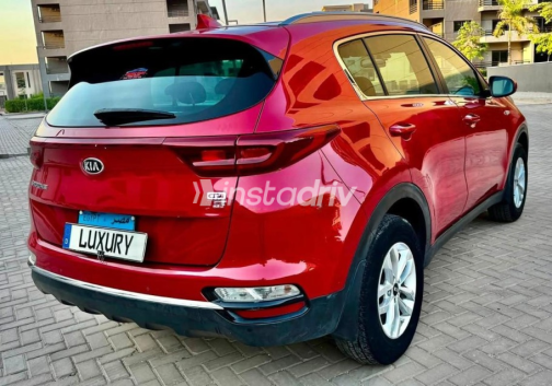 Kia Sportage 2021 Red Automatic Used for Sale in Cairo - 4