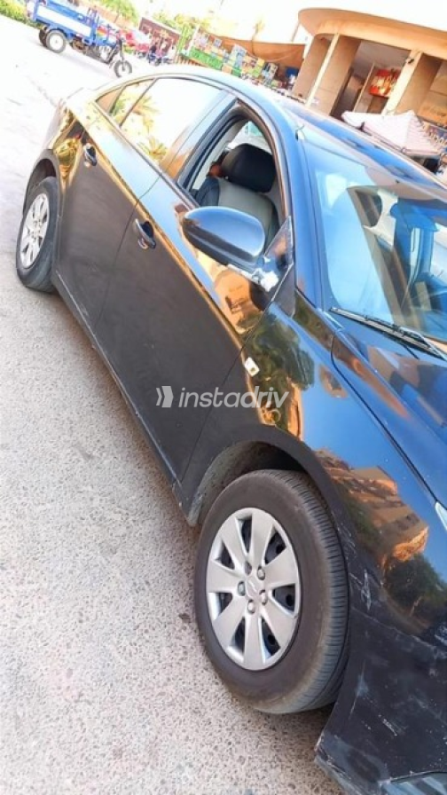 Chevrolet Cruze 2011 Black Automatic Used for Sale in 6 October - 2