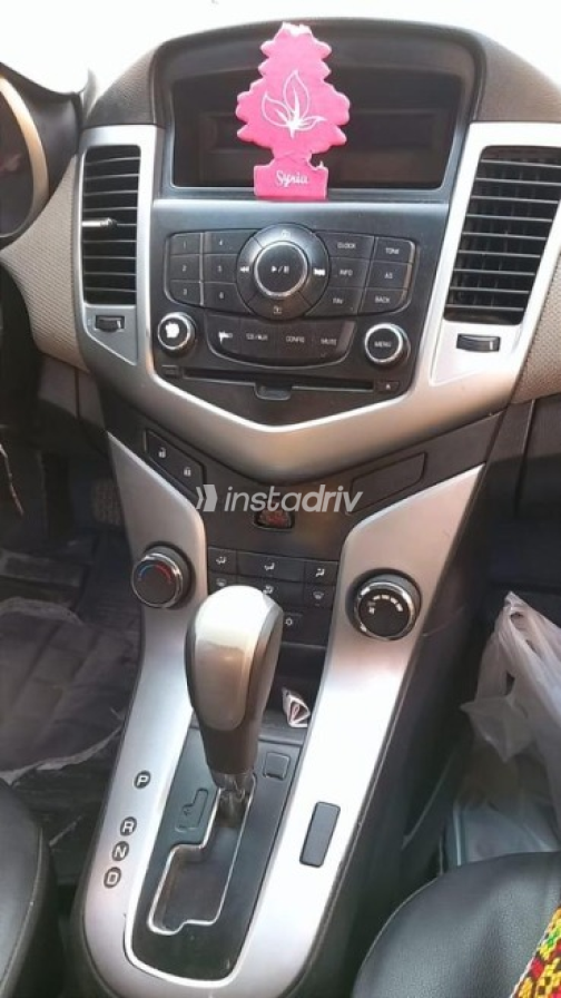 Chevrolet Cruze 2011 Black Automatic Used for Sale in 6 October - 3