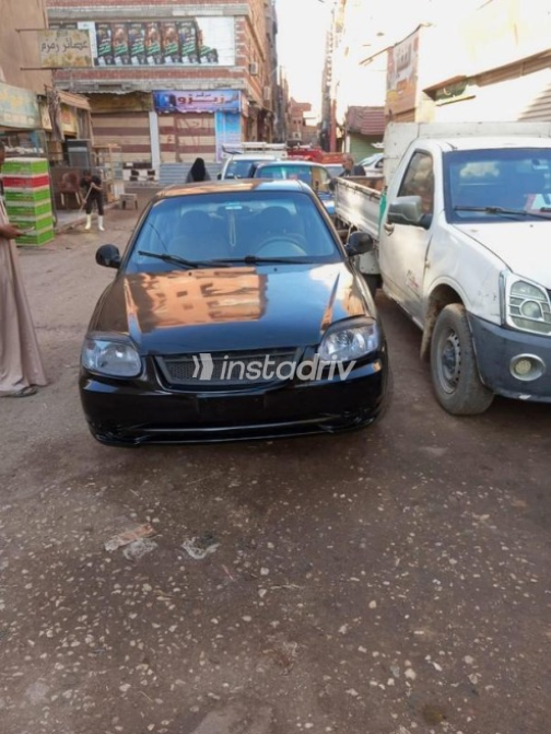 Hyundai Verna 2006 Black Manual Used for Sale in Obour City - 2
