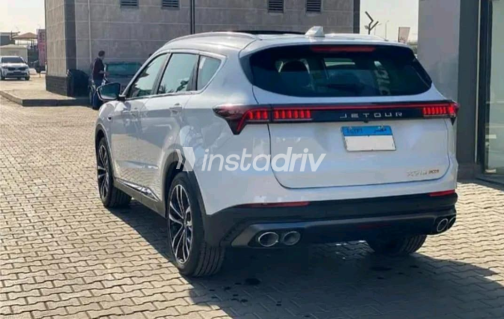 جيتور اكس 70 بلس 2023 أبيض أوتوماتيك مستعملة للبيع في القاهرة الكبرى ( القاهرة - الجيزة) - 4