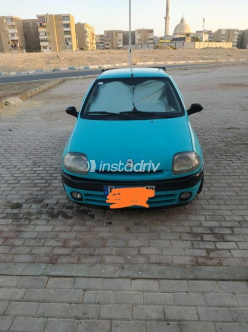 Renault Clio 2000 Turquoise Manual Used for Sale in Suez  - 1