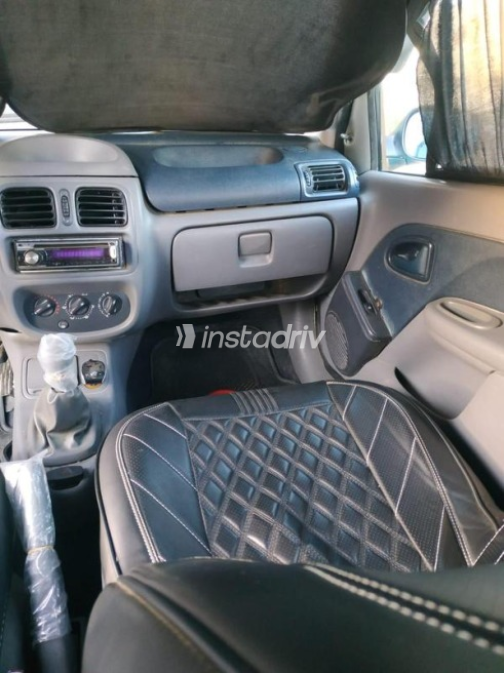 Renault Clio 2000 Turquoise Manual Used for Sale in Suez  - 2