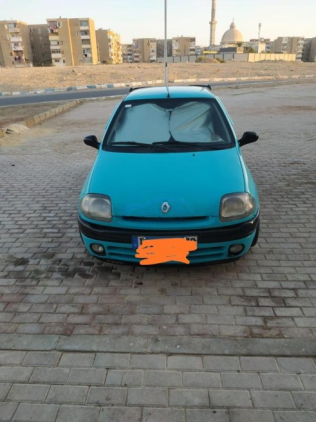 Renault Clio 2000 Turquoise Manual Used for Sale in Suez 