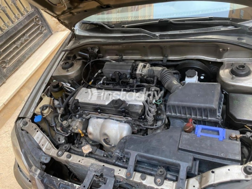 Hyundai Verna 2012 Silver Automatic Used for Sale in Giza - 3