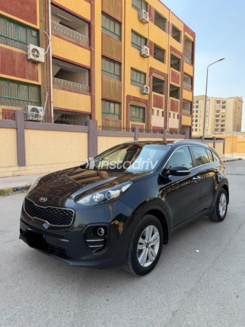 Kia Sportage 2017 Black Manual Used for Sale in Nasr city - 2