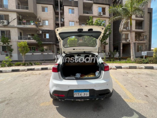 Kia Rio 2013 White Automatic Used for Sale in 6 October - 2