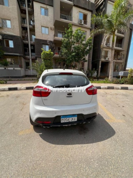 Kia Rio 2013 White Automatic Used for Sale in 6 October - 5