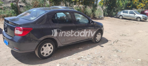Renault Logan 2017 Dark Gray Manual Used for Sale in Alexandria - 10