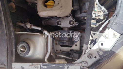 Renault Clio 2003 Silver Manual Used for Sale in Qena - 1