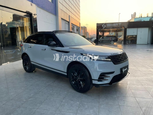 Land Rover Velar 2024 Gray Automatic Used for Sale in Cairo - 3