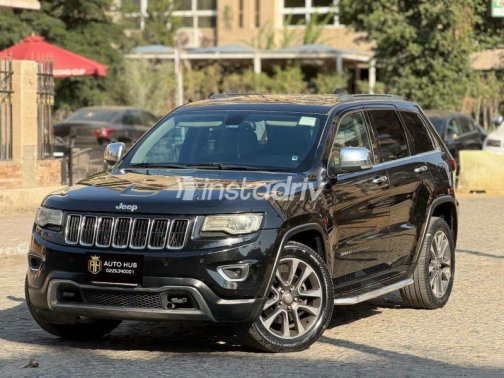 Jeep Cherokee 2018 Black Automatic Used for Sale in Cairo - 1