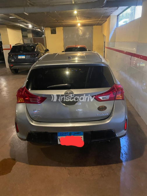 Toyota Auris 2013 Silver Automatic Used for Sale in Greater Cairo ( Cairo + Giza) - 4