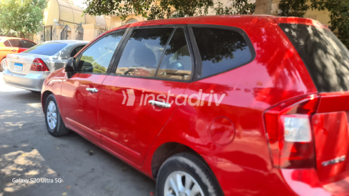 Kia Carens 2011 Red Automatic Used for Sale in Greater Cairo ( Cairo + Giza) - 2