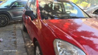 Kia Carens 2011 Red Automatic Used for Sale in Greater Cairo ( Cairo + Giza)