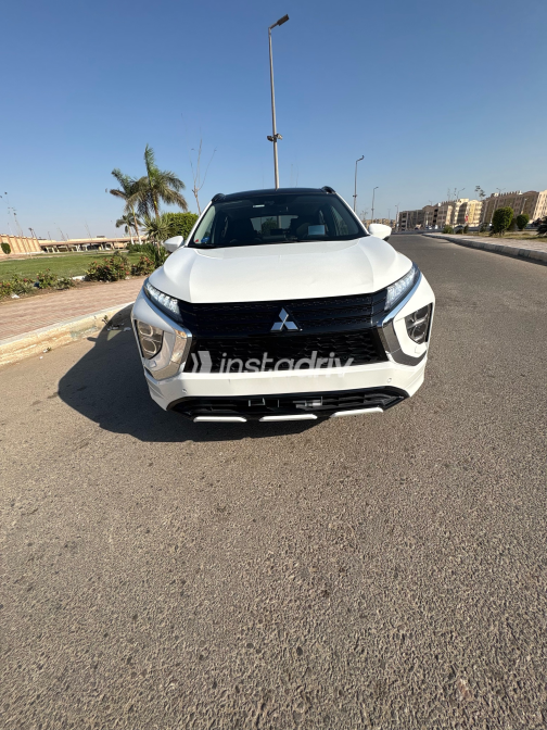 Mitsubishi Eclipse 2024 White Automatic Used for Sale in Greater Cairo ( Cairo + Giza) - 2