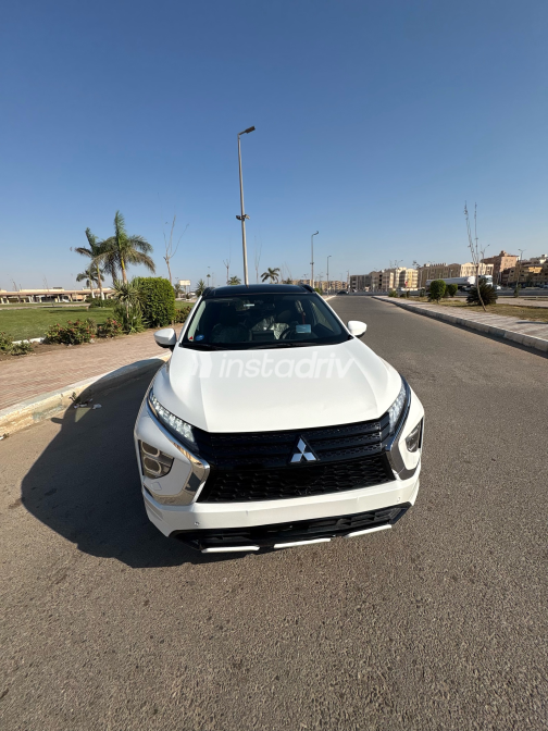Mitsubishi Eclipse 2024 White Automatic Used for Sale in Greater Cairo ( Cairo + Giza) - 9
