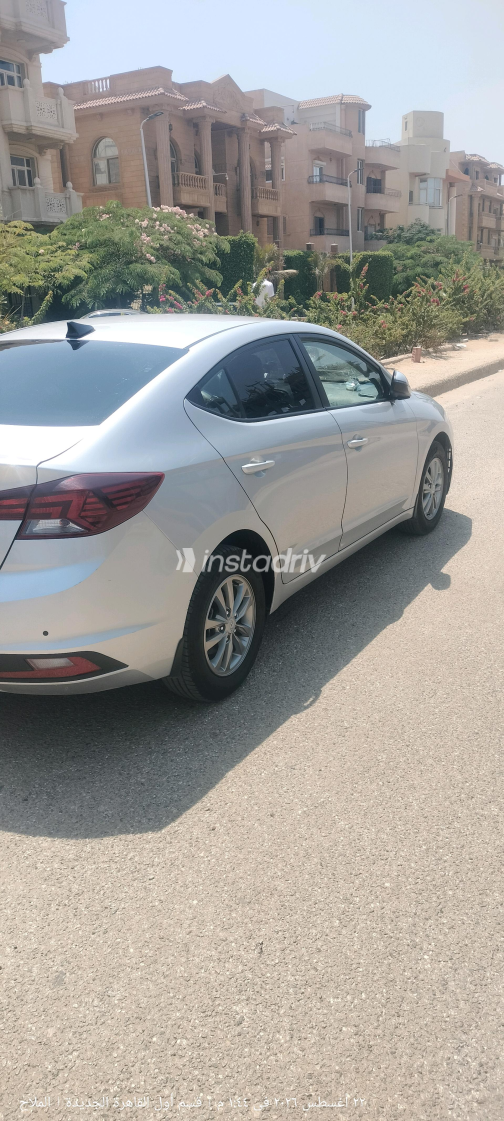 Hyundai Elantra AD 2025 Silver Automatic Used for Sale in Greater Cairo ( Cairo + Giza) - 3