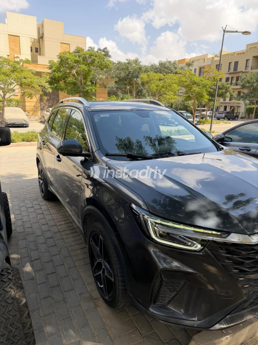 MG RX5 Plus 2024 Dark Gray Automatic Used for Sale in Greater Cairo ( Cairo + Giza) - 4