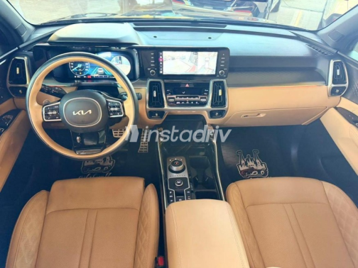 Kia Sorento 2023 Gray Automatic Used for Sale in Cairo - 6