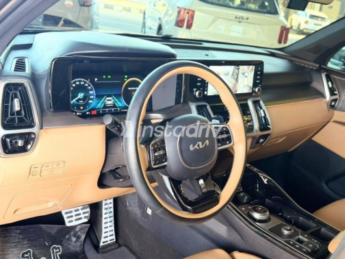 Kia Sorento 2023 Gray Automatic Used for Sale in Cairo - 10