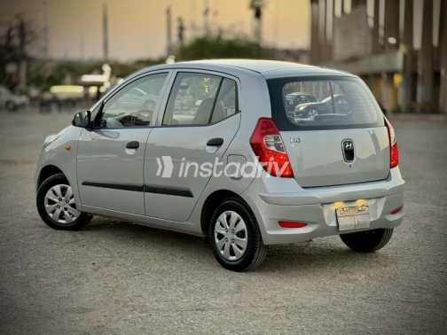 Hyundai I10 2017 Silver Automatic Used for Sale in Nasr city - 5