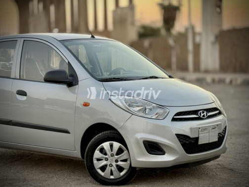 Hyundai I10 2017 Silver Automatic Used for Sale in Nasr city - 10