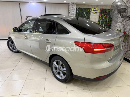 Ford Focus 2018 Gold Automatic Used for Sale in Cairo - 4