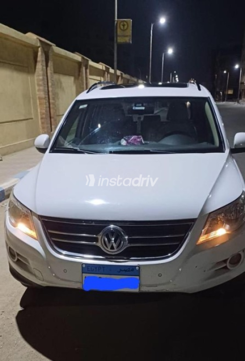 Volkswagen Tiguan 2010 White Automatic Used for Sale in Suez  - 2