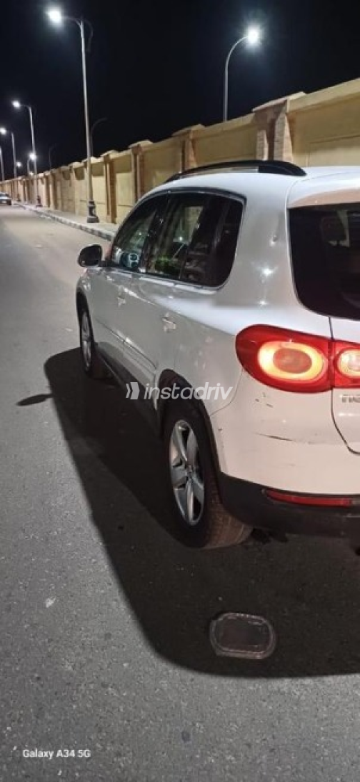 Volkswagen Tiguan 2010 White Automatic Used for Sale in Suez  - 3