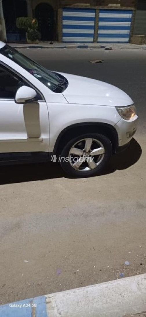 Volkswagen Tiguan 2010 White Automatic Used for Sale in Suez  - 5