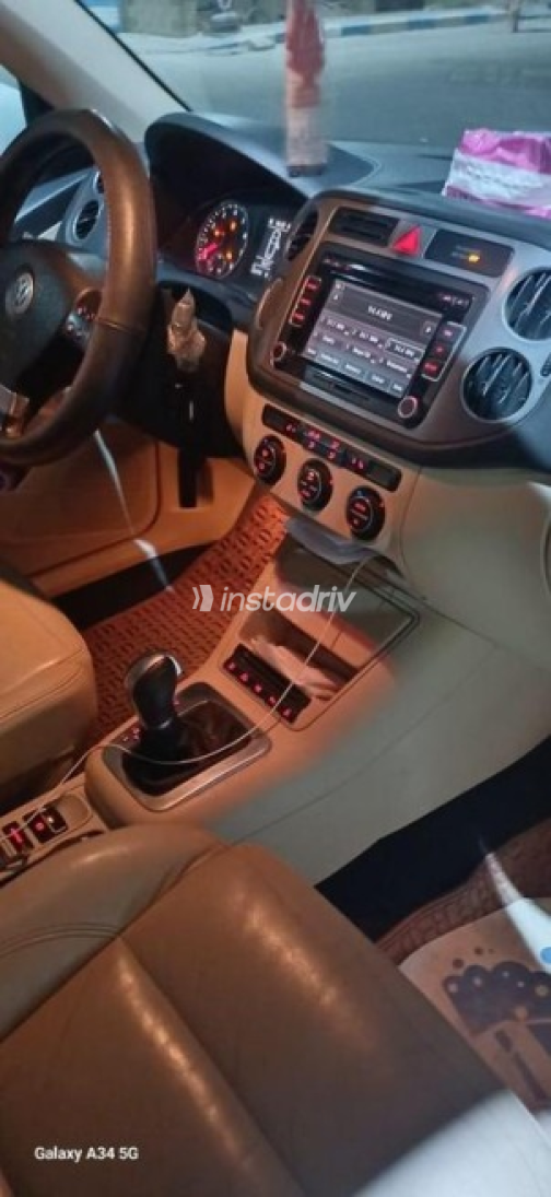 Volkswagen Tiguan 2010 White Automatic Used for Sale in Suez  - 7