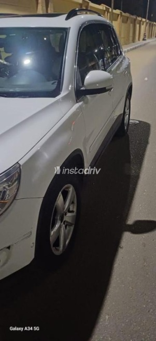 Volkswagen Tiguan 2010 White Automatic Used for Sale in Suez  - 9