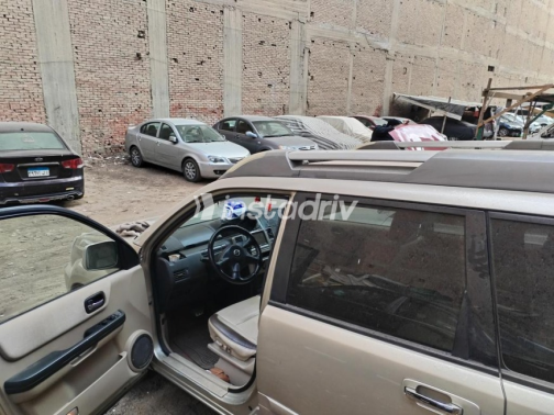 Nissan XTrail 2007 Gold Automatic Used for Sale in Greater Cairo ( Cairo + Giza) - 5