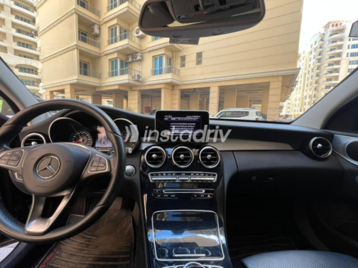 Mercedes C 180 2018 Black Automatic Used for Sale in Greater Cairo ( Cairo + Giza) - 5