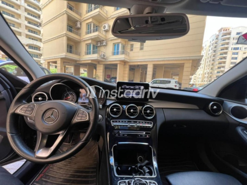 Mercedes C 180 2018 Black Automatic Used for Sale in Greater Cairo ( Cairo + Giza) - 7