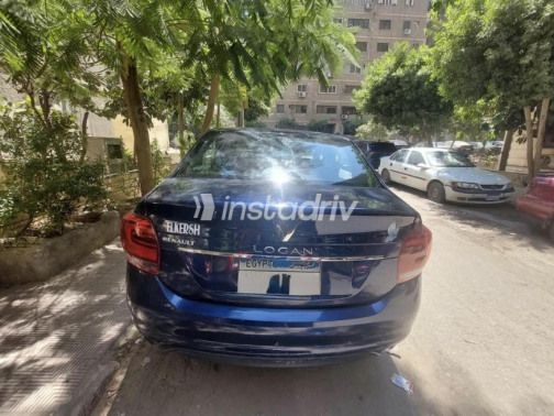 رينو لوجان 2019 أزرق غامق أوتوماتيك مستعملة للبيع في مصر الجديدة - 4